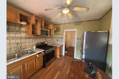 7349 E Walnut Lane, Philadelphia, PA 19138 - Photo 4