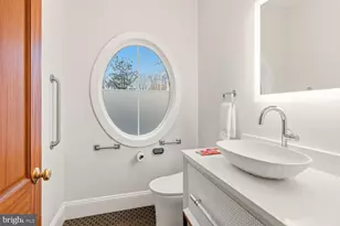 732 St Andrews Rd, Philadelphia, PA 19118 - Photo 32