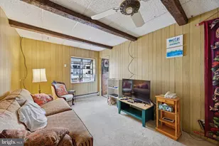 2433 S 21st St, Philadelphia, PA 19145 - Photo 10