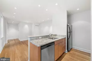 1205 Spruce St, Philadelphia, PA 19107 - Photo 14