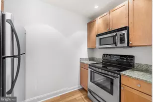 1205 Spruce St, Philadelphia, PA 19107 - Photo 16