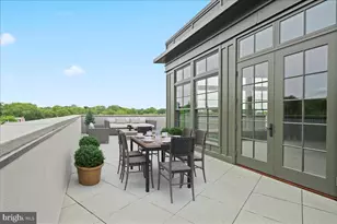 1 W Hartwell Ln, Philadelphia, PA 19118 - Photo 12