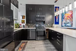 703 S 6th St, Philadelphia, PA 19147 - Photo 2