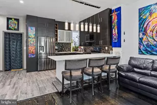 703 S 6th St, Philadelphia, PA 19147 - Photo 4