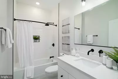 1723 Francis Street #1B, Philadelphia, PA 19130 - Photo 12