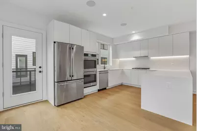 650 Fairmount Avenue #A2, Philadelphia, PA 19123 - Photo 2