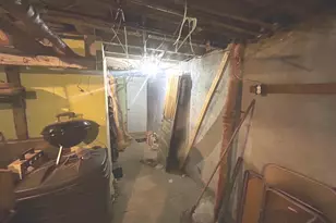 1045 S 52nd St, Philadelphia, PA 19143 - Photo 16