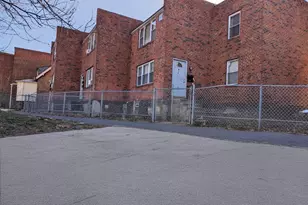 23438 W Roosevelt Blvd, Philadelphia, PA 19120 - Photo 2