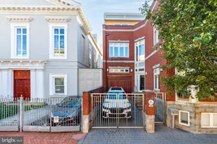 838 Lombard St, Philadelphia, PA 19147 - Photo 2