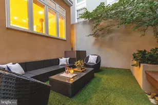 838 Lombard St, Philadelphia, PA 19147 - Photo 32