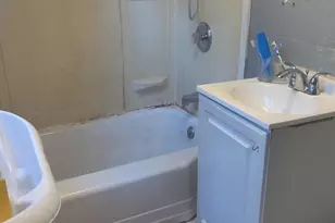 2303 S 63rd St, Philadelphia, PA 19142 - Photo 12