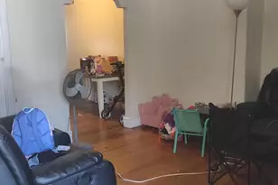 2523 S Dewey St, Philadelphia, PA 19142 - Photo 4