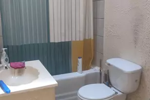 2523 S Dewey St, Philadelphia, PA 19142 - Photo 10