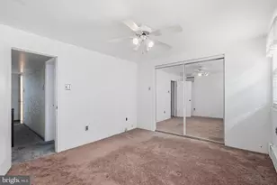 909 Watkins St, Philadelphia, PA 19148 - Photo 16