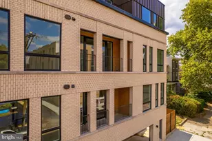 1723 Francis St, Philadelphia, PA 19130 - Photo 36