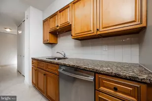 1420 Locust St, Philadelphia, PA 19102 - Photo 14