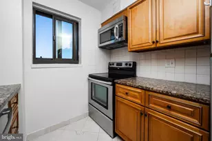 1420 Locust St, Philadelphia, PA 19102 - Photo 12