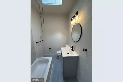 2433 S Millick Street, Philadelphia, PA 19142 - Photo 14