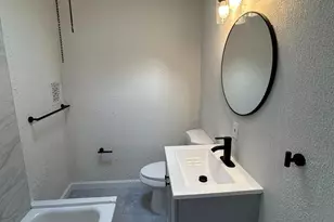 2433 S Millick St, Philadelphia, PA 19142 - Photo 14