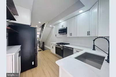 2426 S Juniper Street, Philadelphia, PA 19148 - Photo 8