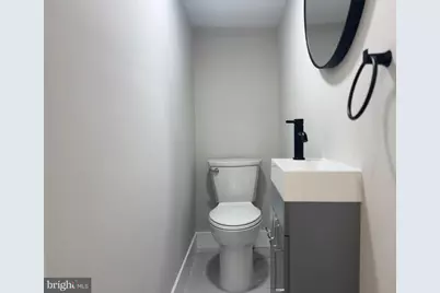 2426 S Juniper Street, Philadelphia, PA 19148 - Photo 10