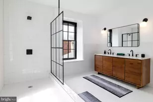 28 E Johnson St, Philadelphia, PA 19144 - Photo 14