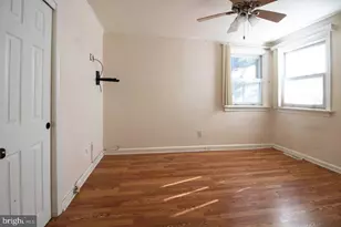 302 Crest Park Rd, Philadelphia, PA 19119 - Photo 18