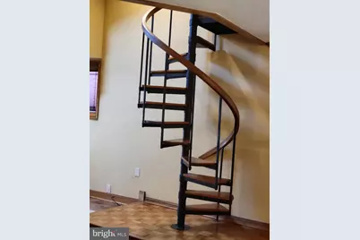 302 Crest Park Road, Philadelphia, PA 19119 - Photo 6