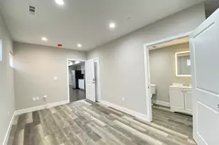 1849 N 18th St, Philadelphia, PA 19121 - Photo 4