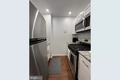 210 Locust Street #15EW, Philadelphia, PA 19106 - Photo 6