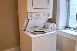 310 S 12th St, Philadelphia, PA 19107 - Photo 2