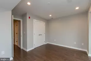 908 S 21st St, Philadelphia, PA 19146 - Photo 8