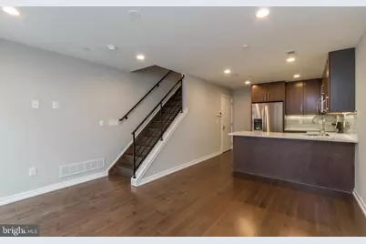 908 S 21st Street #B, Philadelphia, PA 19146 - Photo 4