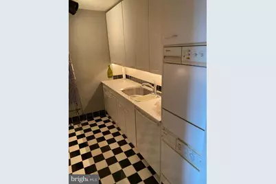 604 S Washington Square #1712, Philadelphia, PA 19106 - Photo 6