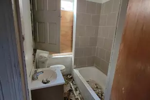 1949 N 24th St, Philadelphia, PA 19121 - Photo 14