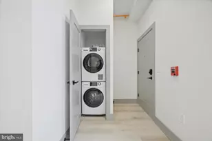 251 S 12th St, Philadelphia, PA 19107 - Photo 10