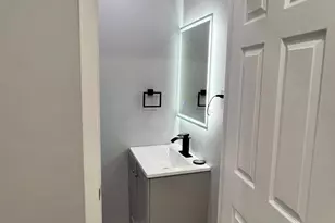 5009 Hawthorne St, Philadelphia, PA 19124 - Photo 10