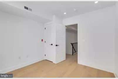 2139 Bainbridge Street, Philadelphia, PA 19146 - Photo 30