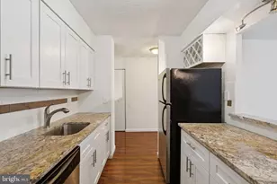 1420 Locust St, Philadelphia, PA 19102 - Photo 6