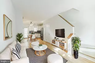 904 S 6th St, Philadelphia, PA 19147 - Photo 1