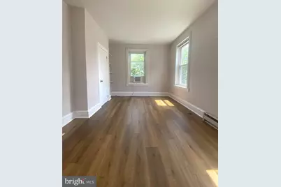 913 N 15th Street #3F, Philadelphia, PA 19130 - Photo 2