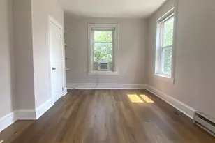 913 N 15th St, Philadelphia, PA 19130 - Photo 2