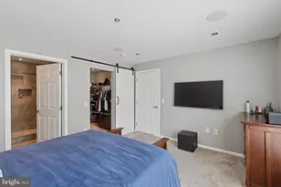 2 Leverington Ave, Philadelphia, PA 19127 - Photo 8