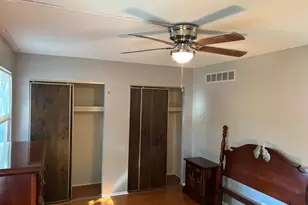 550 Arnold St, Philadelphia, PA 19111 - Photo 18