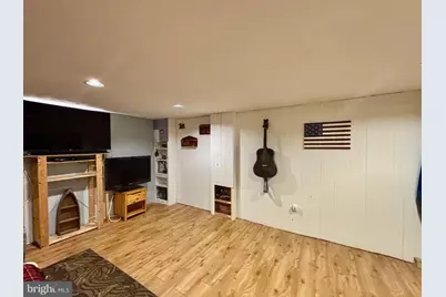 8012 Lawndale Avenue, Philadelphia, PA 19111 - Photo 36