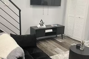 1328 S 6th St, Philadelphia, PA 19147 - Photo 4