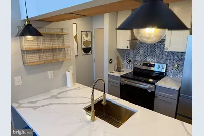 1601 Spring Garden Street #318, Philadelphia, PA 19130 - Photo 2