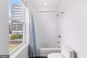 712 N 2nd St, Philadelphia, PA 19123 - Photo 24