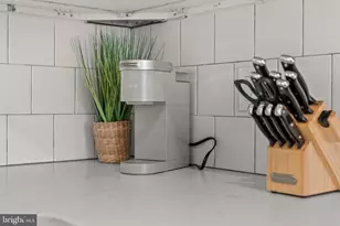 1735 S 23rd St, Philadelphia, PA 19145 - Photo 40