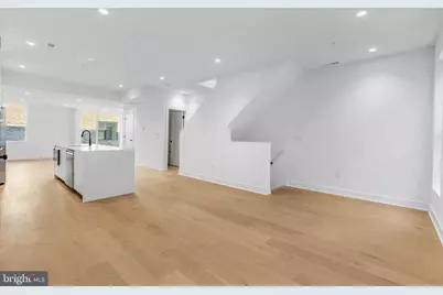 635 N 7th Street #H4B, Philadelphia, PA 19123 - Photo 2